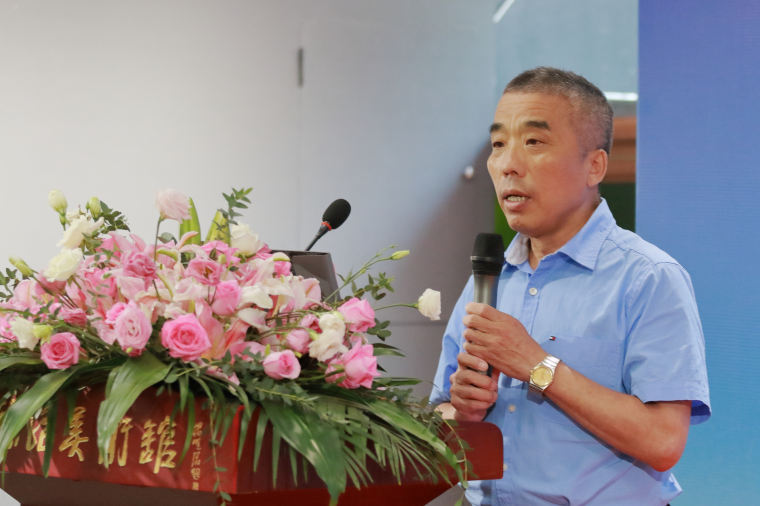 王秘书长讲话