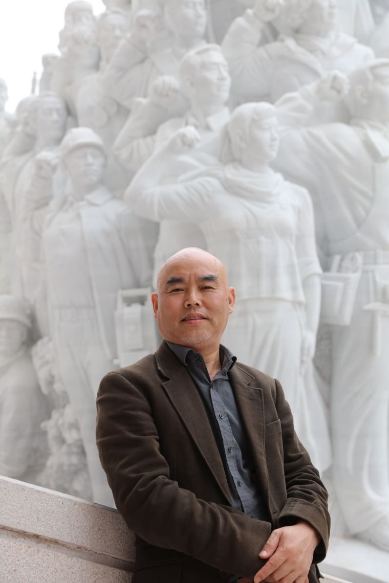 2021年5月5号雕塑揭幕吕品昌工作照