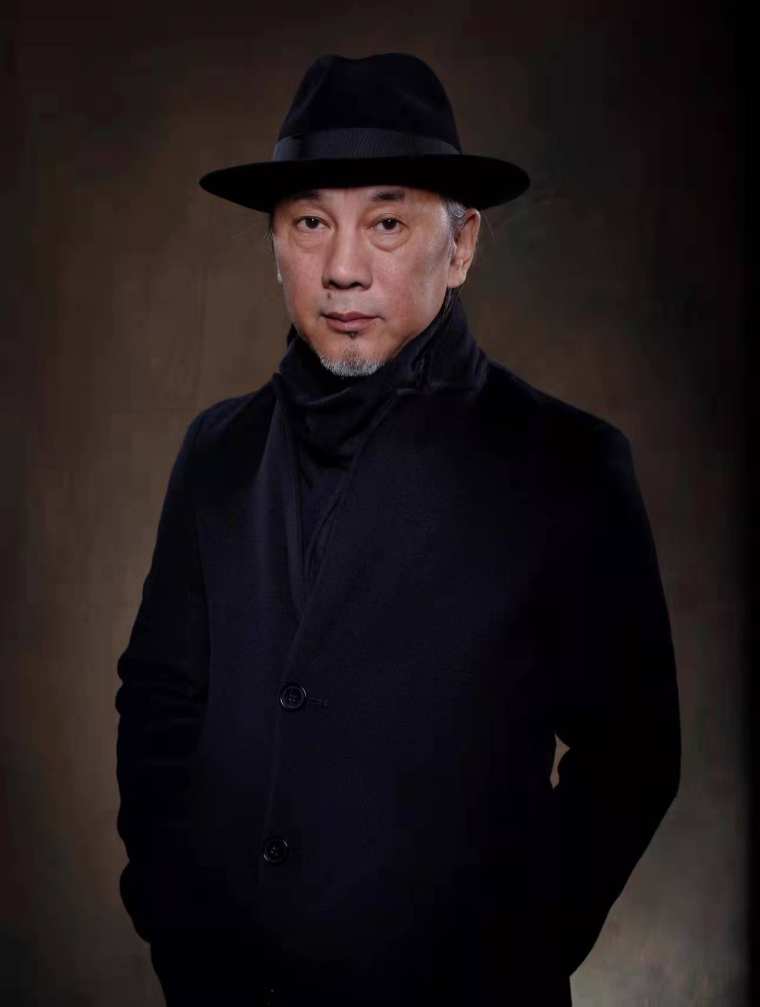 殷小烽 个人照片